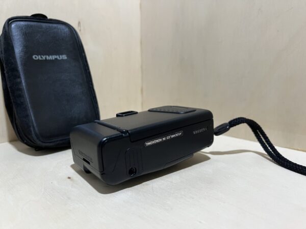 Olympus AF-10 Super – Appareil photo argentique compact autofocus avec flash intégré - Noir