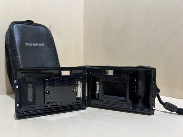 Olympus AF-10 Super – Appareil photo argentique compact autofocus avec flash intégré - Noir