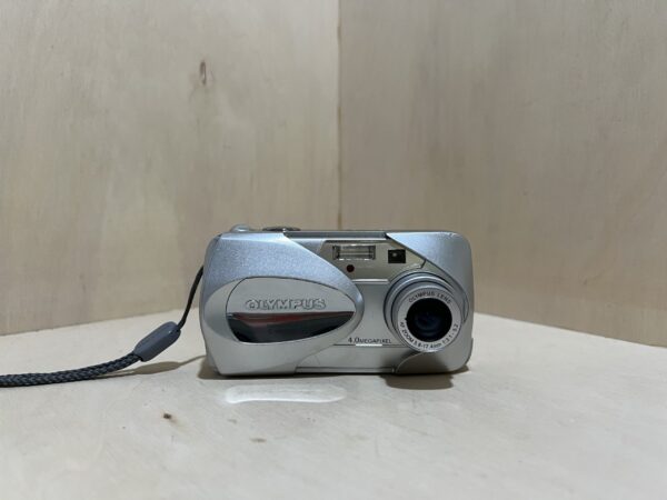 img_4784 Olympus Camedia C-450 Zoom – Compact numérique 4 mégapixels - Argent