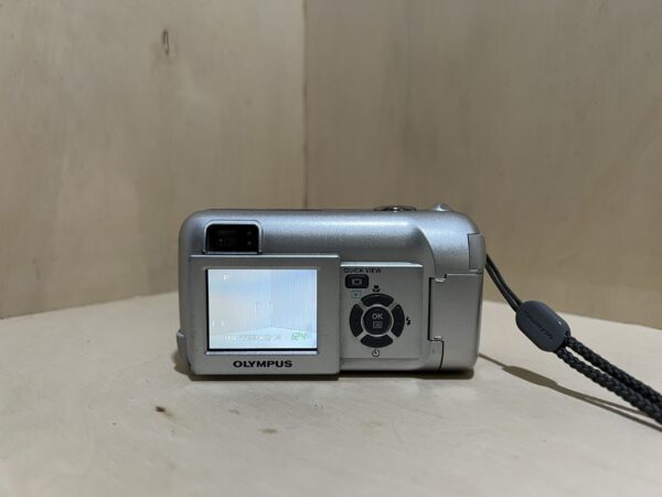img_4785 Olympus Camedia C-450 Zoom – Compact numérique 4 mégapixels - Argent