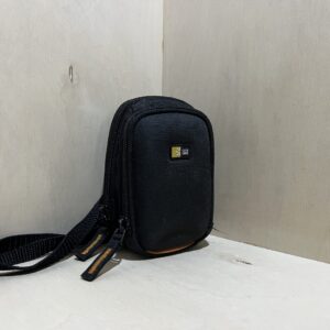 Sacoche Case Logic rigide – Noir