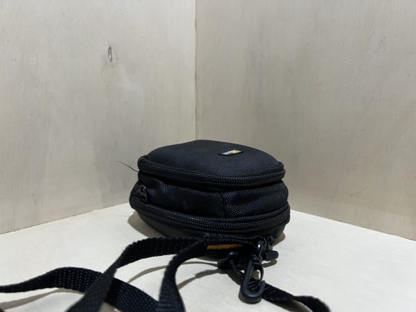 Sacoche Case Logic rigide - Noir