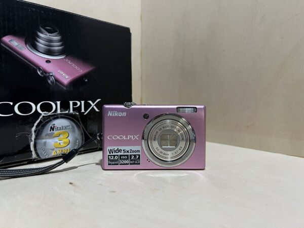 Nikon Coolpix S570 - Rose