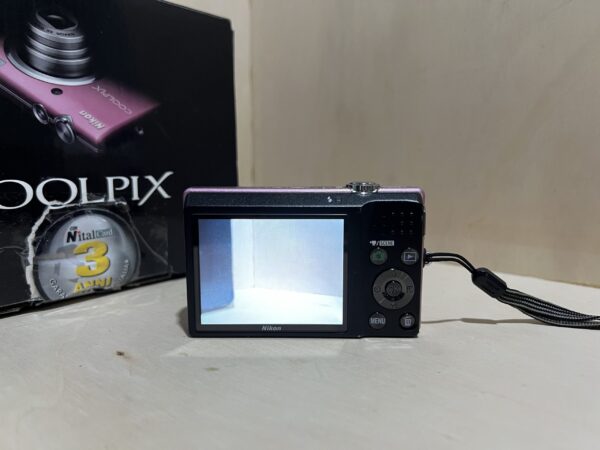 Nikon Coolpix S570 - Rose