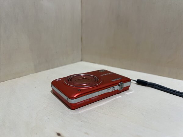 Olympus VG-160 – Compact numérique HD - Rouge