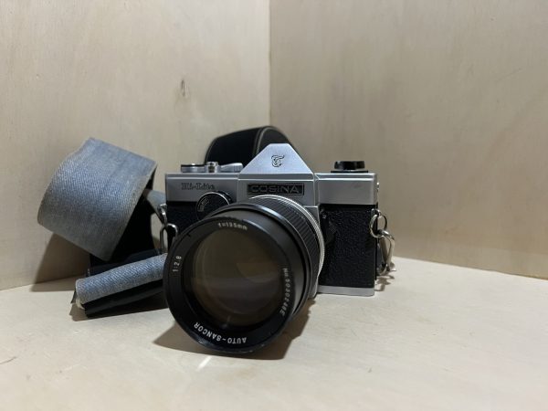 Cosina Hi-Lite + Auto-Sancor 135mm f/2.8 – Reflex argentique à monture M42 - Argent
