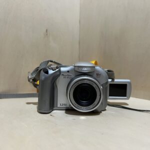 Canon PowerShot S1 IS – Appareil photo numérique bridge 3.2 Mpx avec zoom stabilisé 10x – Gris