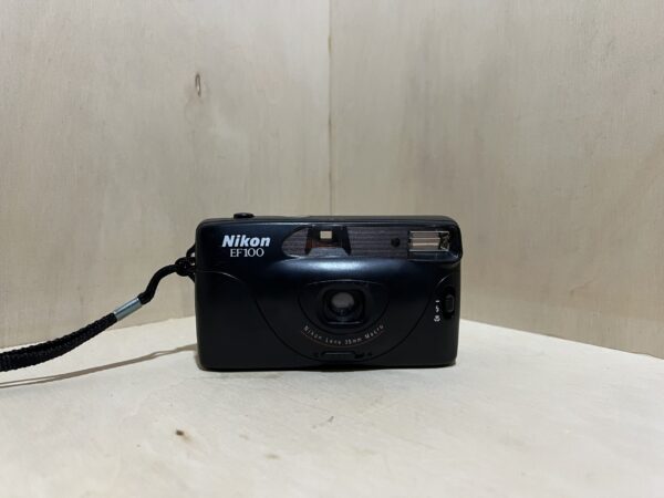 Nikon EF100 – Compact argentique 35mm - Noir