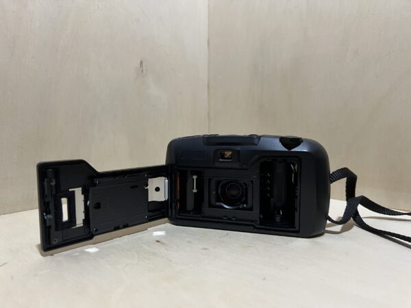 Pentax Espio 838 – Compact argentique autofocus - Noir