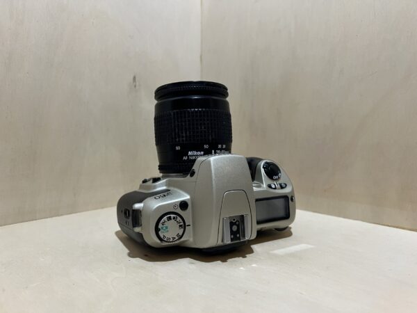 Nikon F60 – Beige