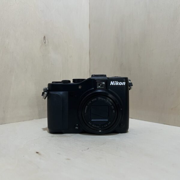 Nikon Coolpix P7000 – Noir