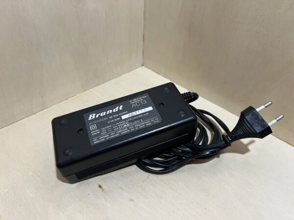 Chargeur / Alimentation Brandt AC 13 - Noir