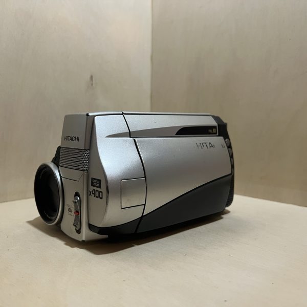 Caméscope Hitachi VM-E555LE - Gris