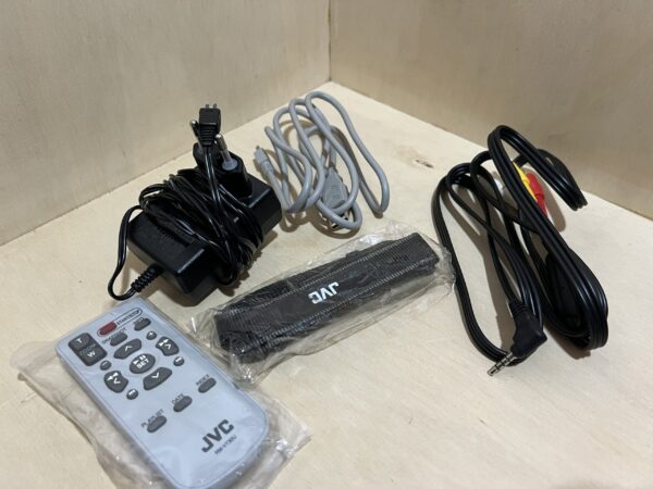 Caméscope JVC Everio GZ-MG27E - Gris
