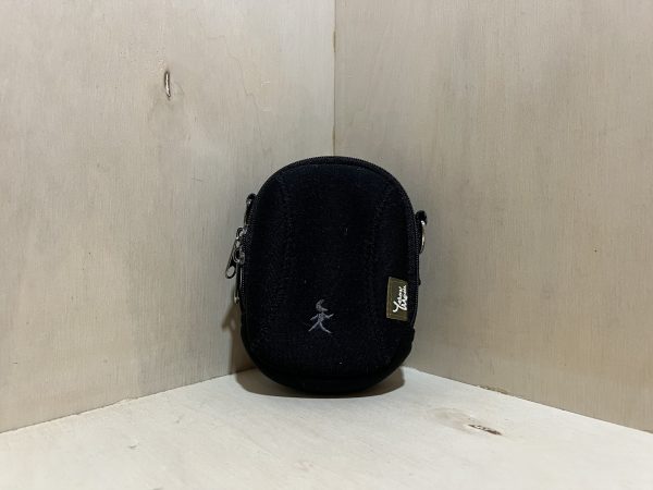 Housse pour compact numérique – Noir