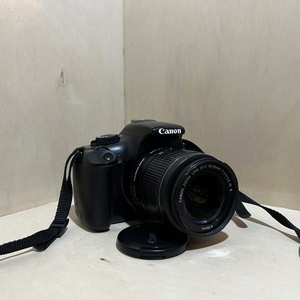 Canon EOS 1100D + objectif EF‑S 18–55 mm f/3,5‑5,6 IS II - Noir
