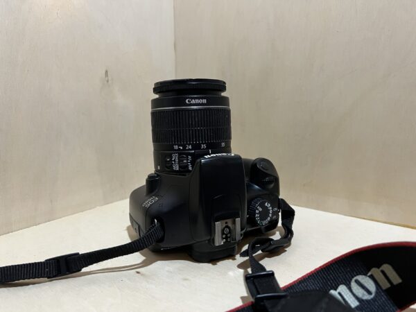 Canon EOS 1100D + objectif EF‑S 18–55 mm f/3,5‑5,6 IS II - Noir