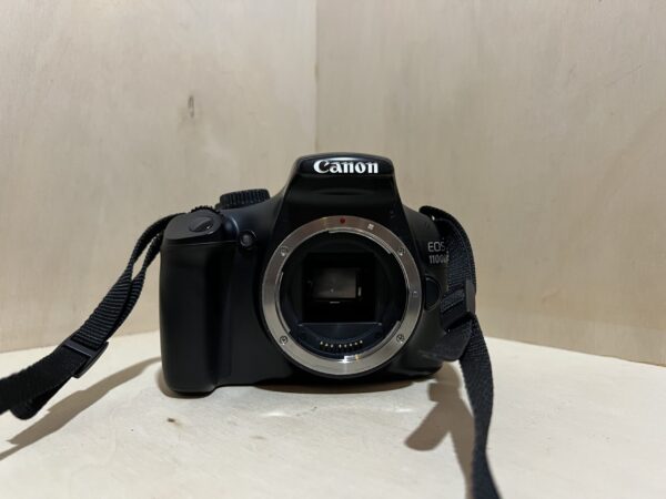 Canon EOS 1100D + objectif EF‑S 18–55 mm f/3,5‑5,6 IS II - Noir