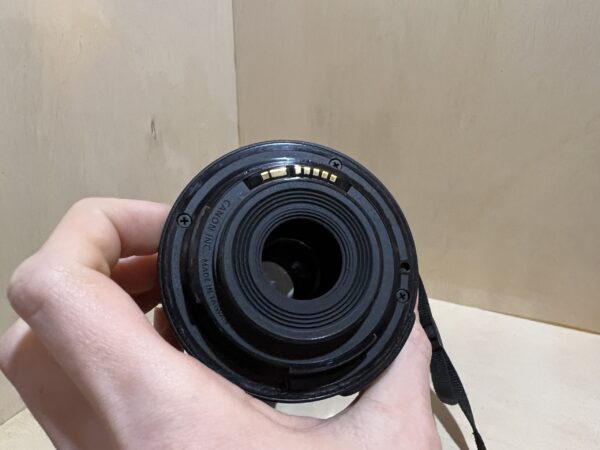 Canon EOS 1100D + objectif EF‑S 18–55 mm f/3,5‑5,6 IS II - Noir