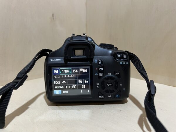 Canon EOS 1100D + objectif EF‑S 18–55 mm f/3,5‑5,6 IS II - Noir