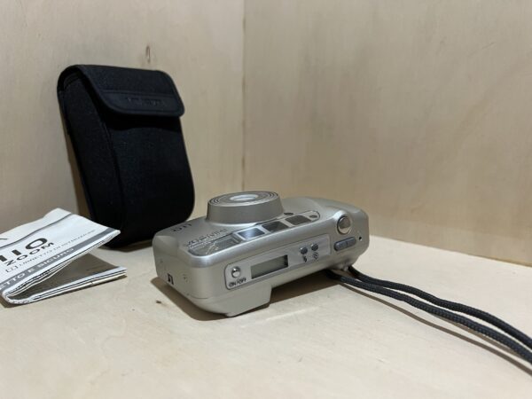 Minolta 110 Zoom – Gris