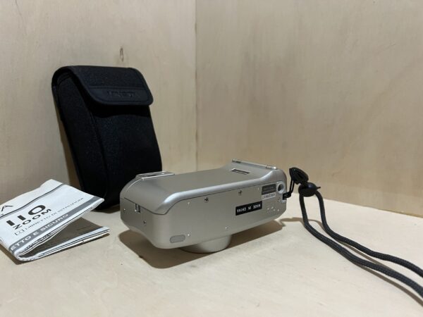 Minolta 110 Zoom – Gris