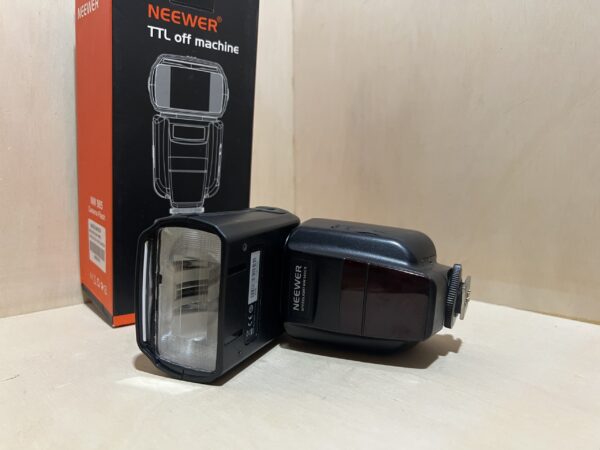 Neewer NW985 – Flash cobra TTL