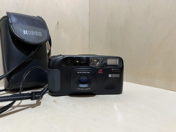 Ricoh RZ-800 – Noir