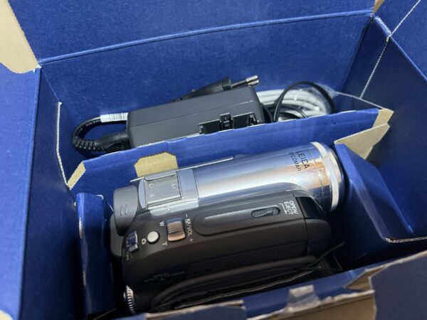 Panasonic NV-GS320 – Gris