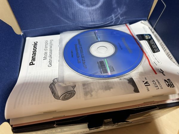 Panasonic NV-GS320 – Gris