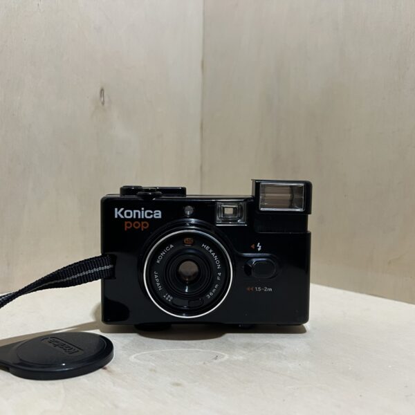 Konica Pop – Noir
