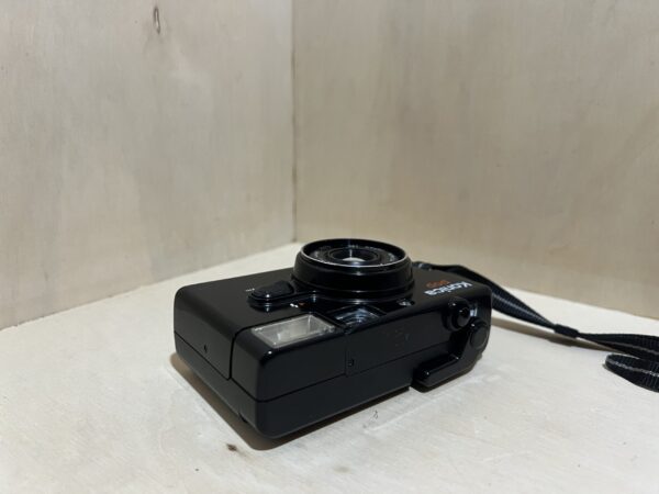 Konica Pop – Noir