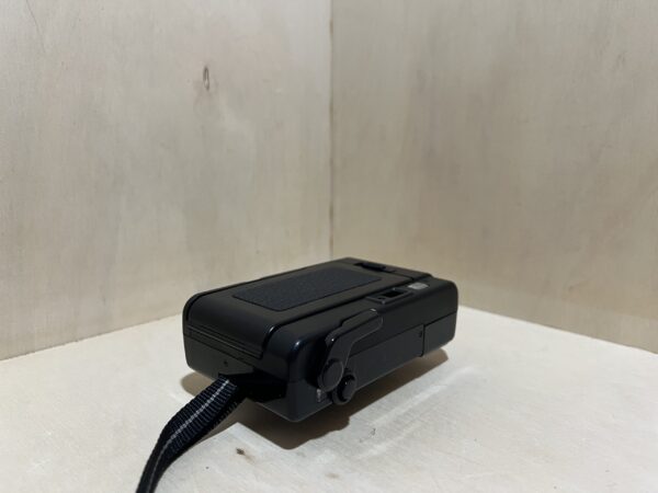 Konica Pop – Noir