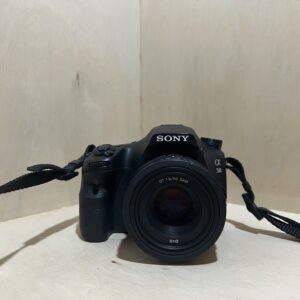 Sony Alpha 58 (SLT-A58) + Objectif 50mm f/1.8 SAM – Noir
