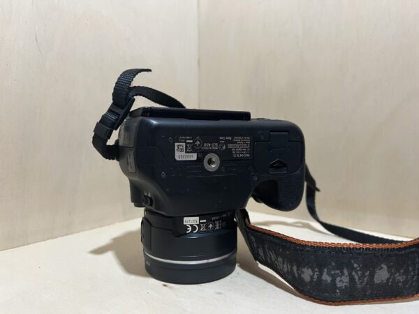 img_6471-2 Sony Alpha 58 (SLT-A58) + Objectif 50mm f/1.8 SAM - Noir