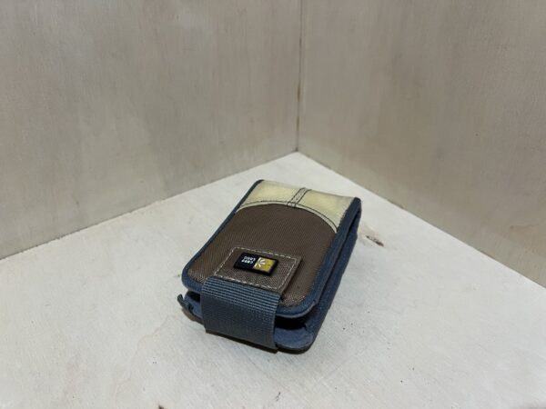 Housse de Protection Case Logic – Marron