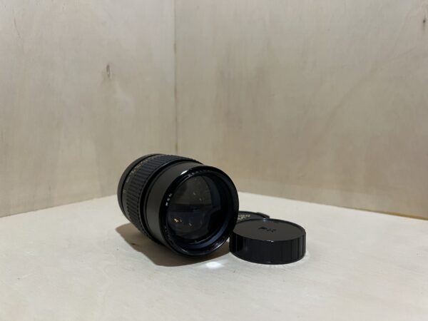 Objectif Vintage Viabrillant MC 135mm f/2.8 (Monture PK)