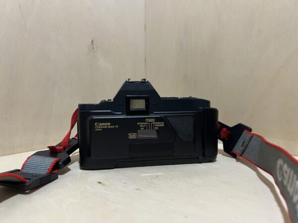 Canon T70 + Objectif FD 28mm f/2.8 – Noir
