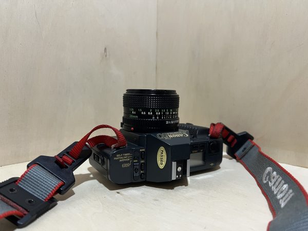 Canon T70 + Objectif FD 28mm f/2.8 – Noir