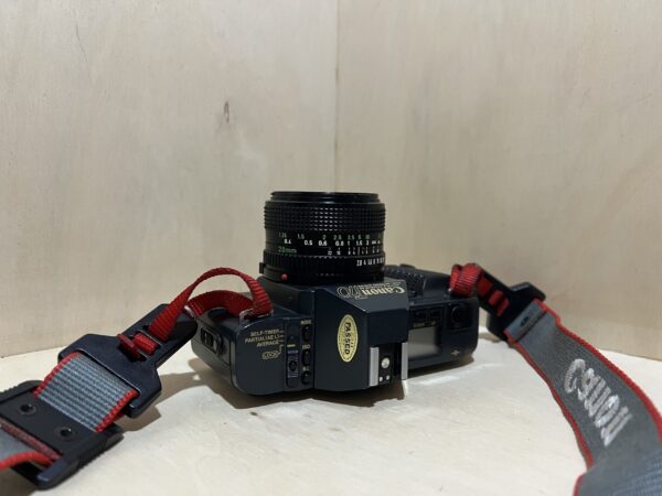 Canon T70 + Objectif FD 28mm f/2.8 – Noir