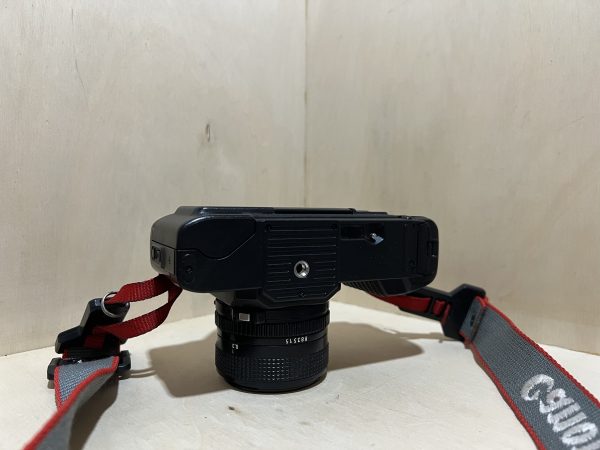 Canon T70 + Objectif FD 28mm f/2.8 – Noir