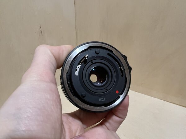 Canon T70 + Objectif FD 28mm f/2.8 – Noir