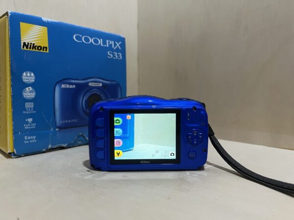 img_6738-2 Nikon Coolpix S33 – Bleu