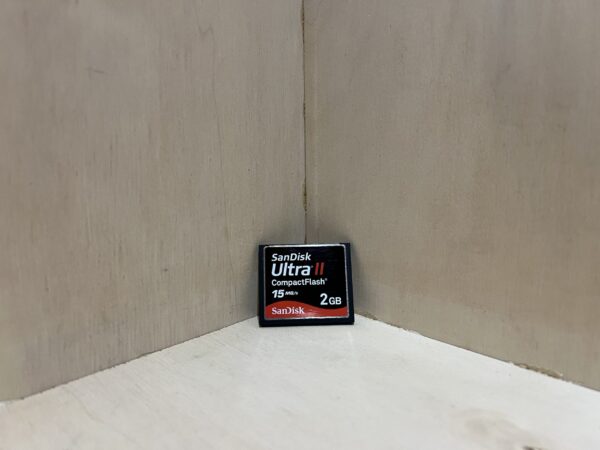 Carte Mémoire CompactFlash SanDisk Ultra II – 2 Go (15 MB/s)