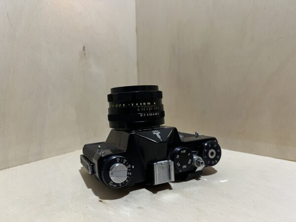 Zenit TTL "Moscow 1980" + Objectif Helios-44M (58mm f/2) – Noir