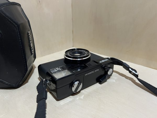 Minolta Hi-Matic AF2 – Noir