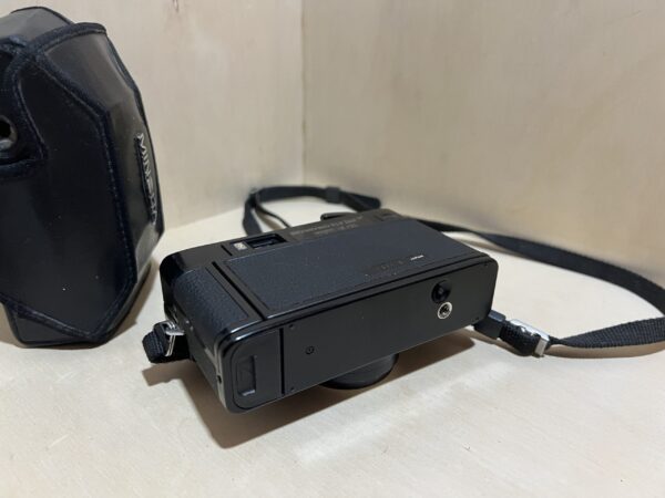 Minolta Hi-Matic AF2 – Noir