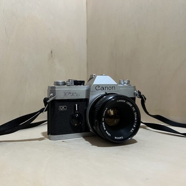 Canon FTb QL + Objectif FD 50mm f/1.8 S.C - Argent