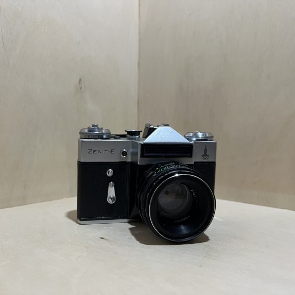 Zenit-E + Objectif Helios-44-2 (58mm f/2) - Argent