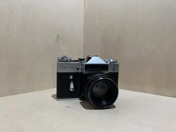 Zenit-E + Objectif Helios-44-2 (58mm f/2) - Argent